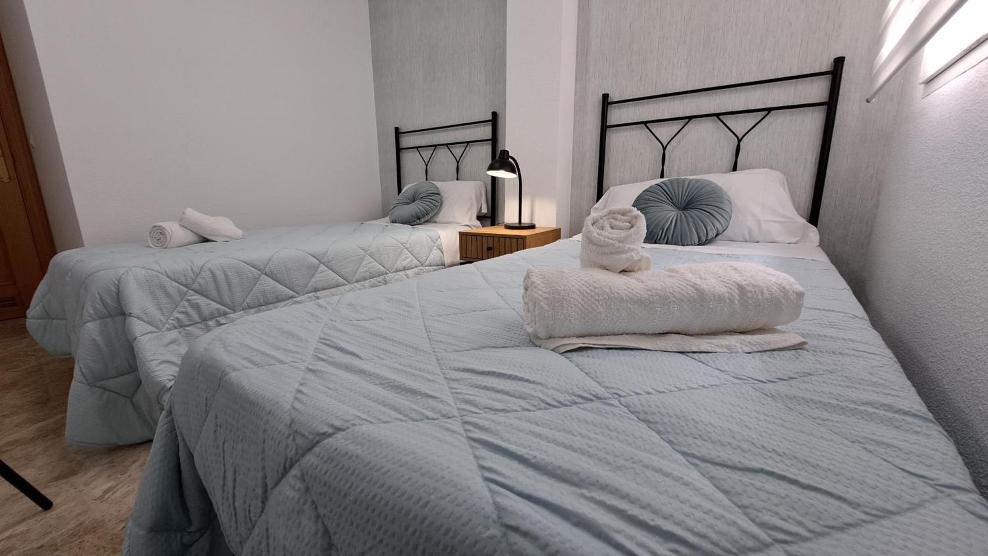 Apartamentos Maria Cristina Con Parking Gratis Córdoba Eksteriør bilde